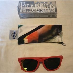 Oakley Frogskins